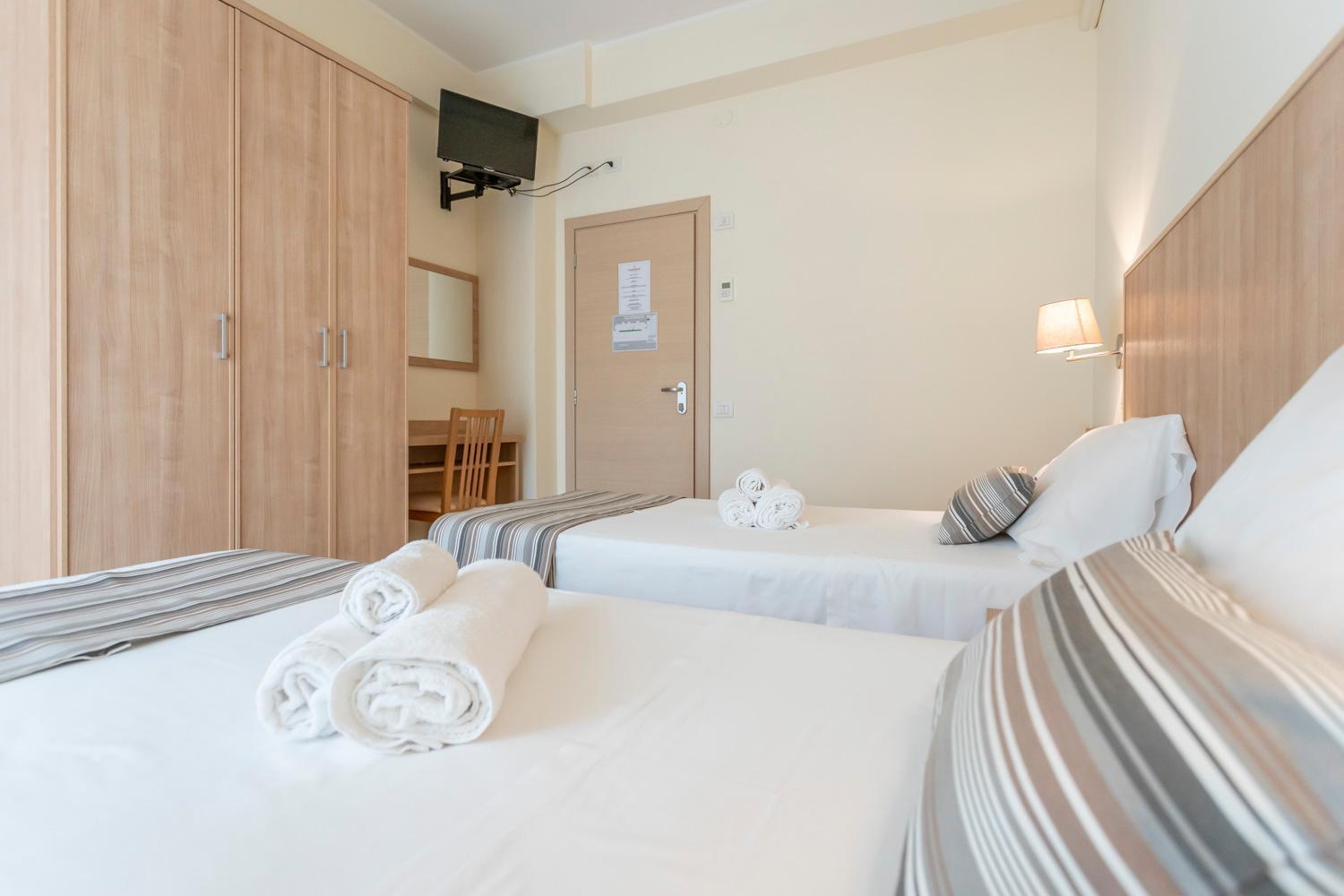 Hotel Cormoran Риччоне Екстер'єр фото
